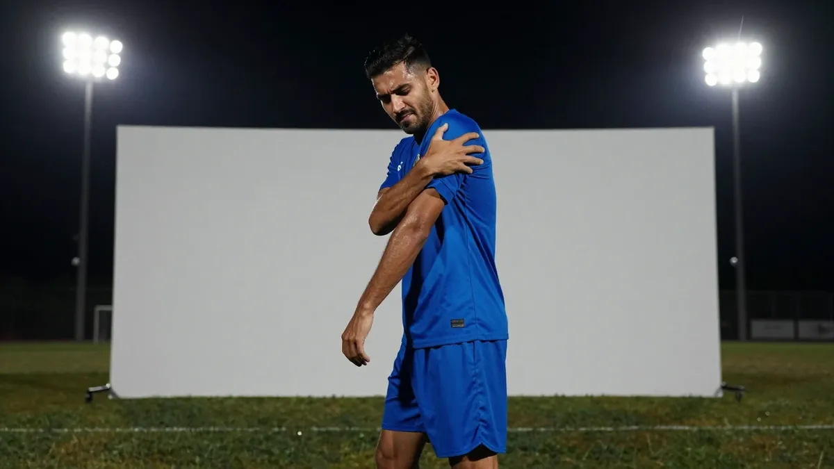 El extremo del Real Oviedo sufre una luxación en el hombro izquierdo y seguirá un tratamiento conservador, lo que le...